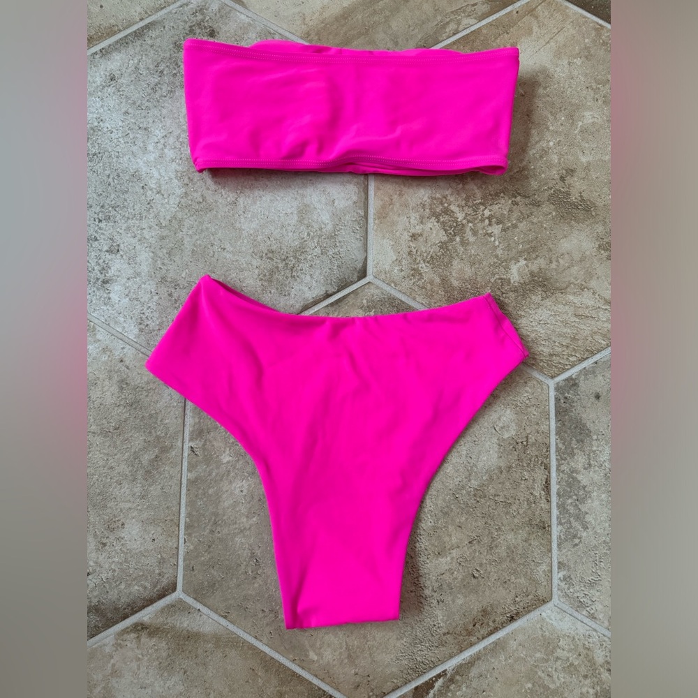 Vibrant Pink Bikini Set - Picture 2 of 4